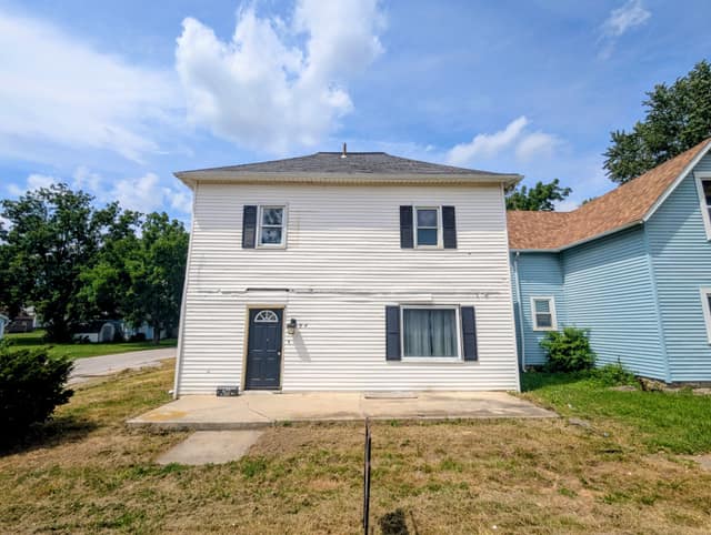 822 W Franklin St Hartford City IN 47348 photo 1
