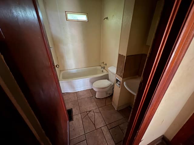 1923 N. Church St Decatur IL 62526 photo 3