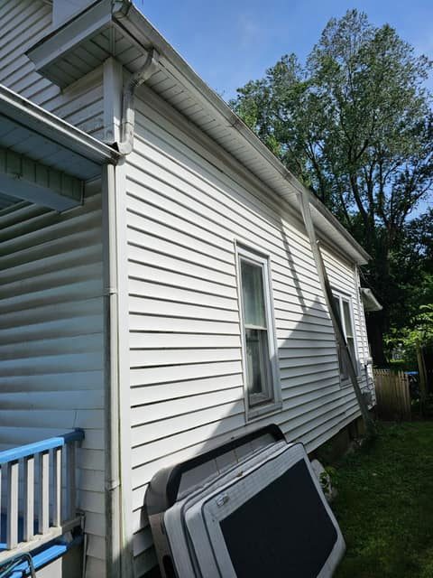 945 W Packard St Decatur IL photo 2