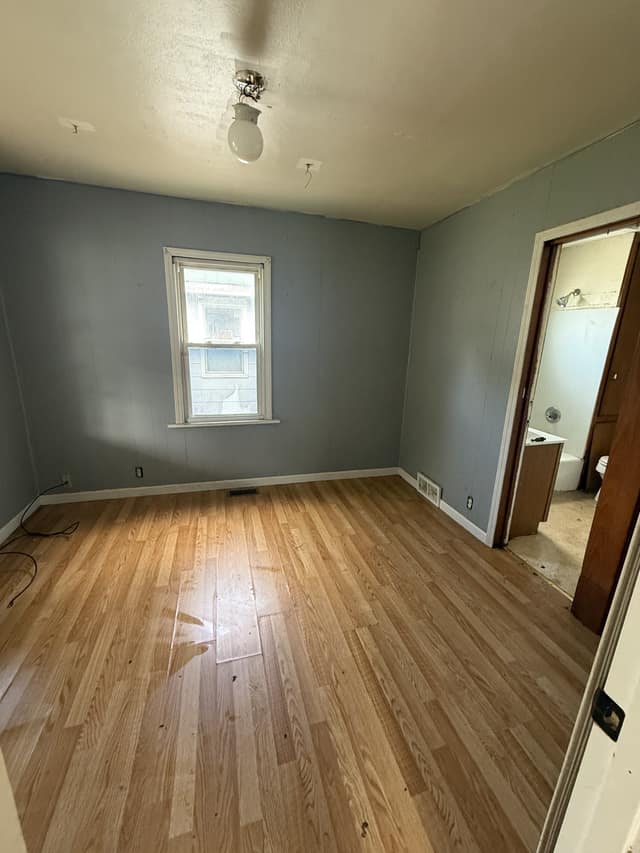 1553 E Walnut St Decatur IL 62526 photo 5