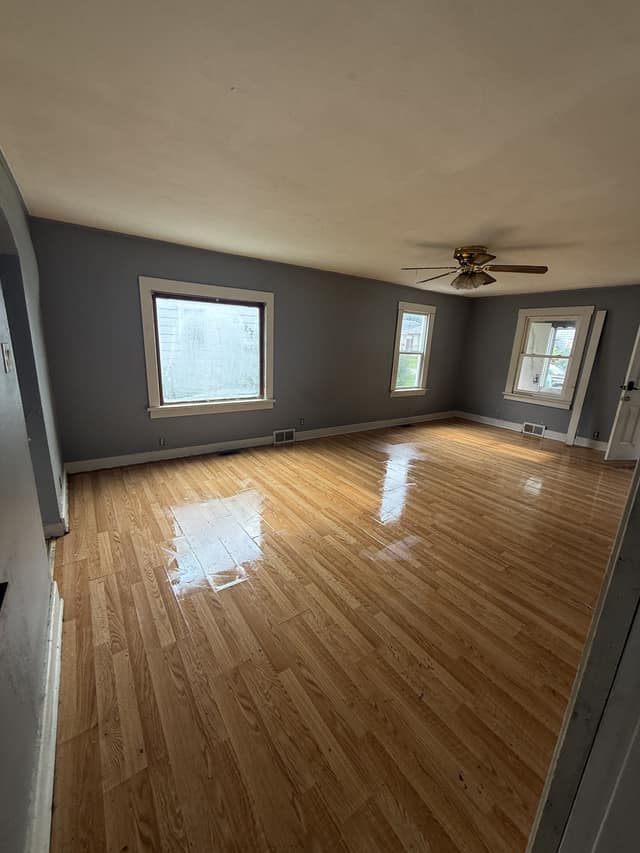 1553 E Walnut St Decatur IL 62526 photo 9