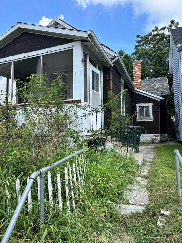 1532 5th street Madison IL photo 5