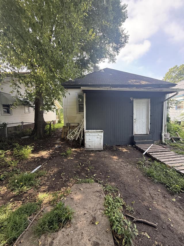 1828 E Main St Decatur IL 62,521 photo 3