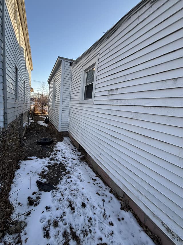 911 W Hurlburt St, Peoria, IL photo 6