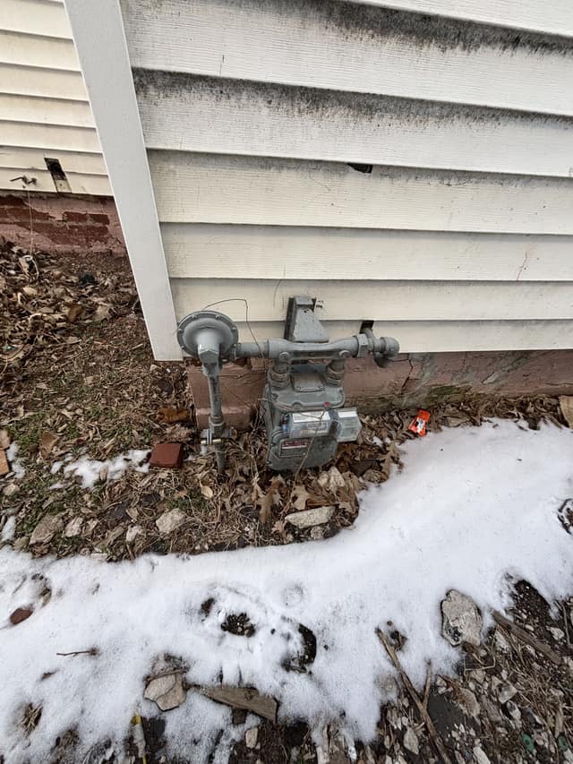 911 W Hurlburt St, Peoria, IL photo 8