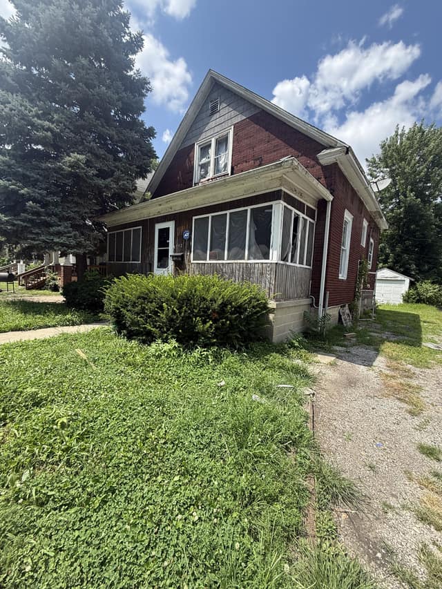 442 W division street Decatur IL photo 1