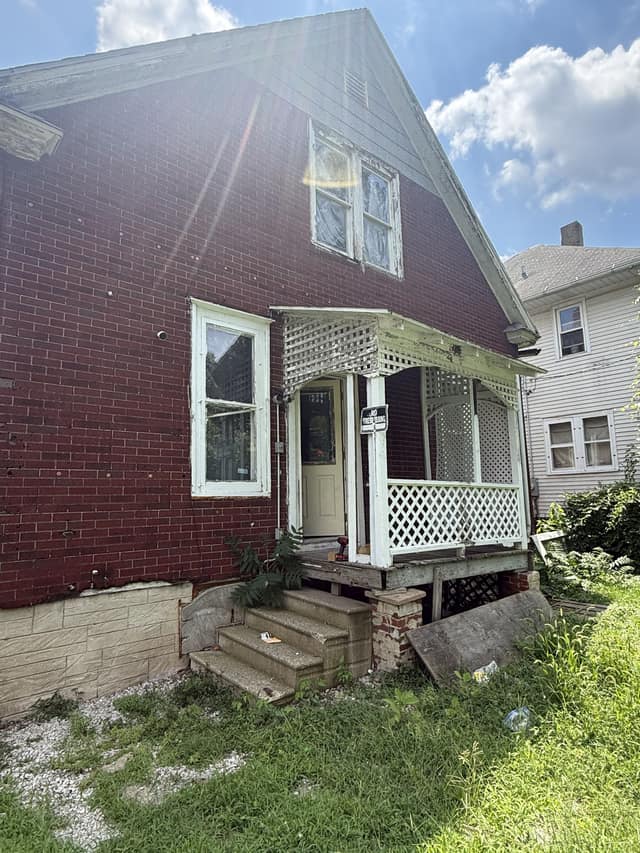 442 W division street Decatur IL photo 5