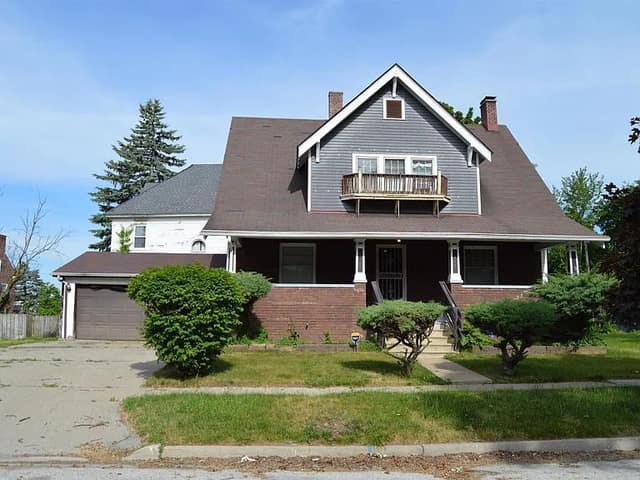 525 Owen Street photo 1