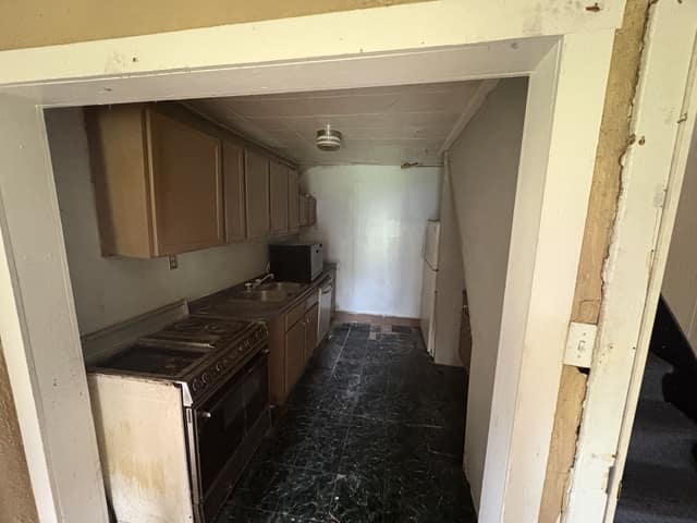 221 E Cherry St, Moweaqua, IL: owner financed home, photo 13