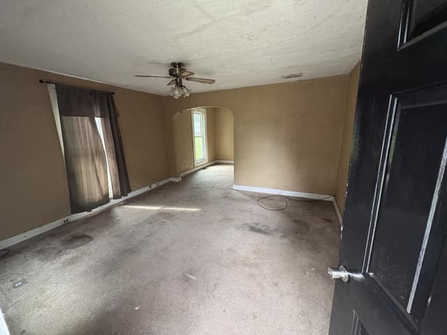 221 E Cherry St, Moweaqua, IL: owner financed home, photo 14
