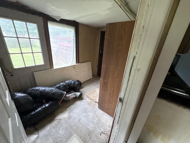 221 E Cherry St, Moweaqua, IL: owner financed home, photo 23
