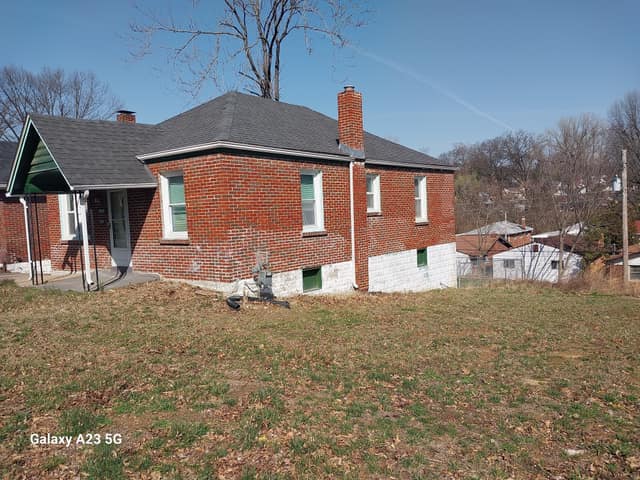 4519 June Avenue, St. Louis, MO: owner financed home, photo 3