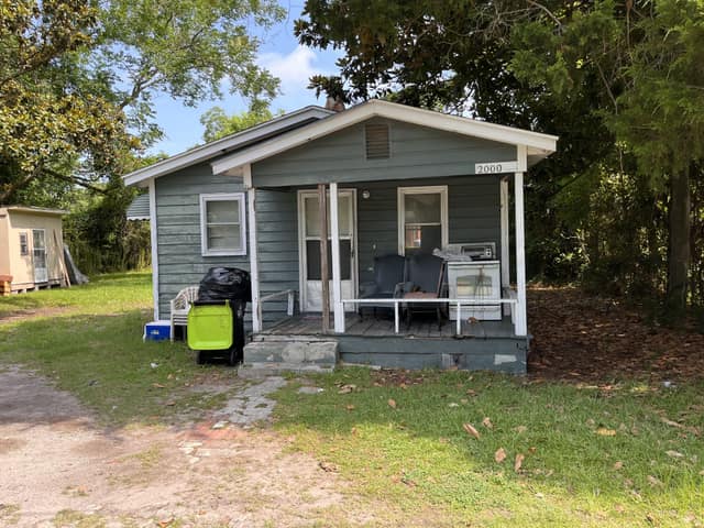 2000 Aycock Ave, New Bern, NC: owner financed home, photo 1