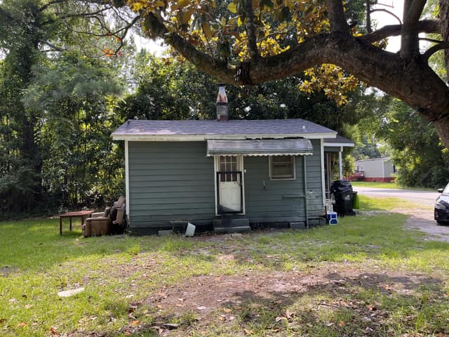 2000 Aycock Ave, New Bern, NC: owner financed home, photo 3