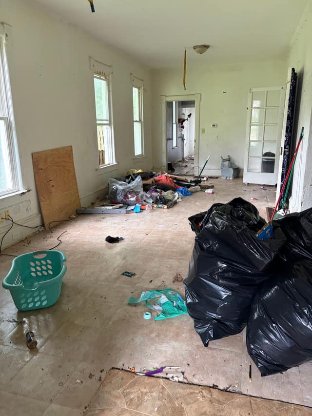 2410 N Ellis St, Peoria, IL: owner financed home, photo 7
