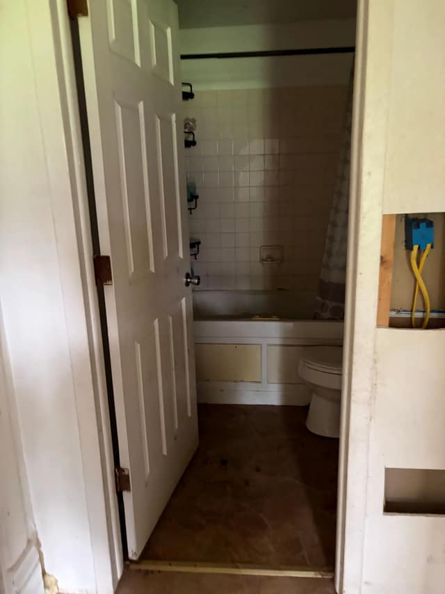 2410 N Ellis St, Peoria, IL: owner financed home, photo 8