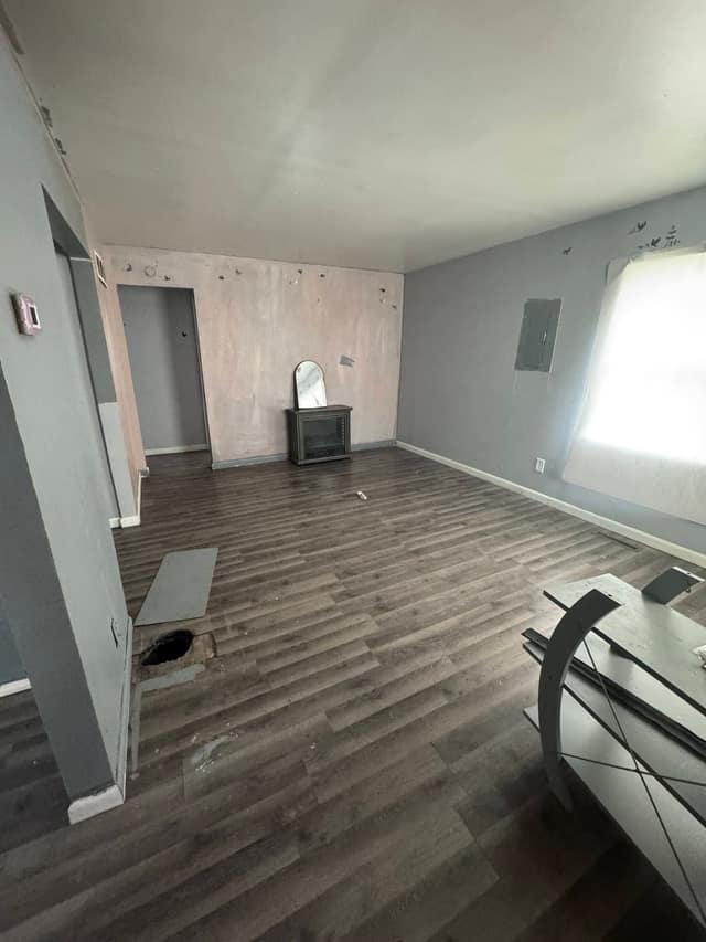 628 W Home Ave, Flint, MI: owner financed home, photo 5