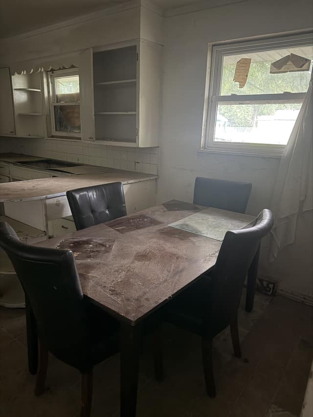 5050 Hallows Avenue, St. Louis, IL: owner financed home, photo 8
