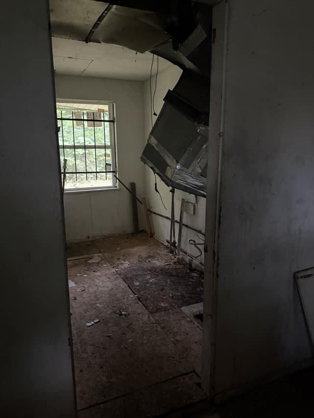 5050 Hallows Avenue, St. Louis, IL: owner financed home, photo 11