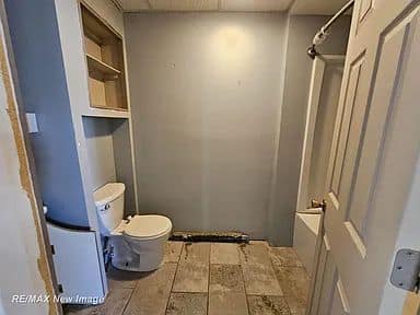 505 Yale St, Saginaw, MI: owner financed home, photo 26
