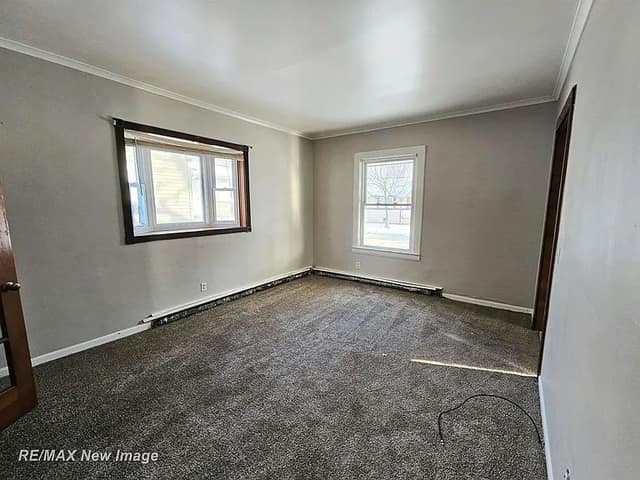 505 Yale St, Saginaw, MI: owner financed home, photo 19