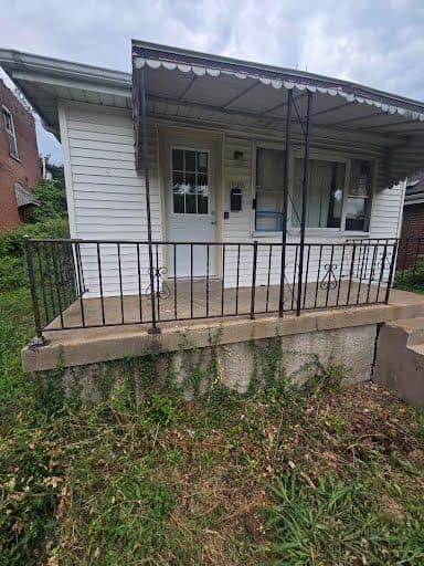 1039 Gimblin Street, St. Louis, MO: owner financed home, photo 1