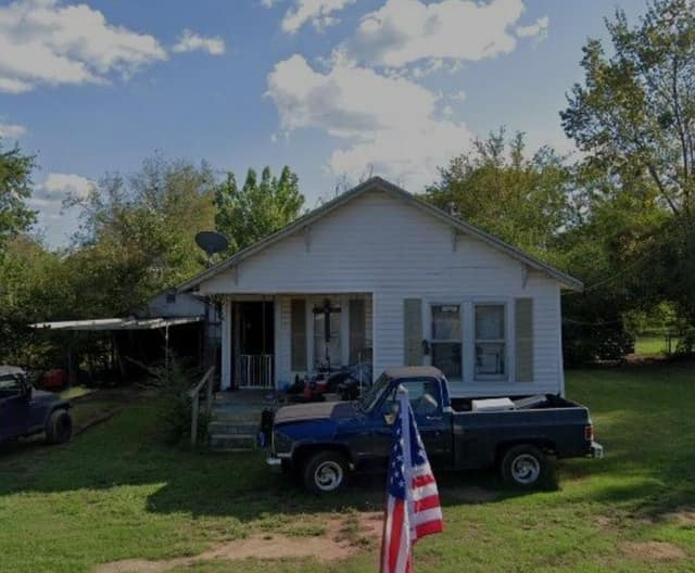 2207 K St, Barling, AR: owner financed home, photo 1