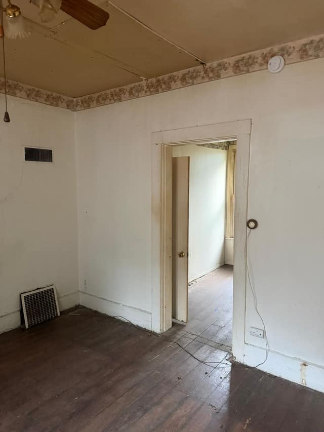 707 N Madison st, Litchfield, IL: owner financed home, photo 3