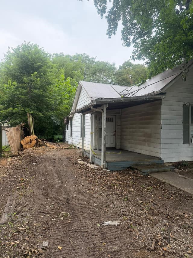 707 N Madison st, Litchfield, IL: owner financed home, photo 24