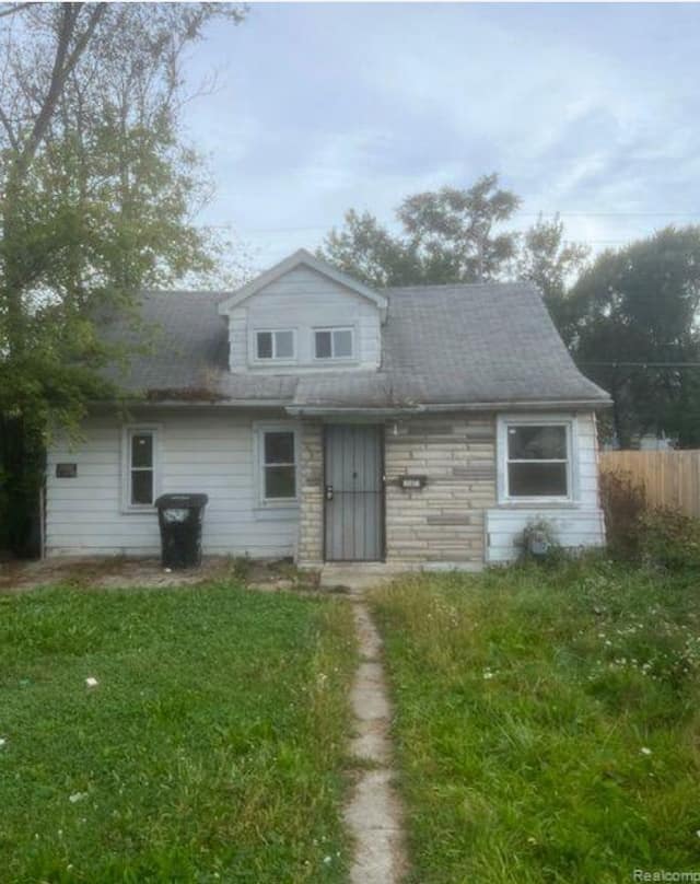 15871 Fairmount Drive, Detroit, MI: owner financed home, photo 1