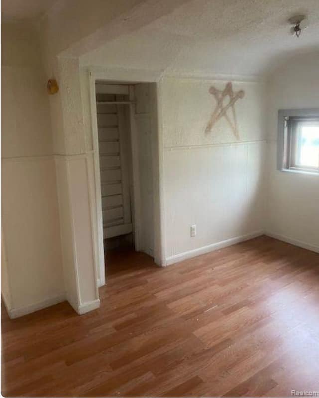 15871 Fairmount Drive, Detroit, MI: owner financed home, photo 4