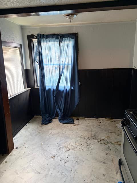 15871 Fairmount Drive, Detroit, MI: owner financed home, photo 11