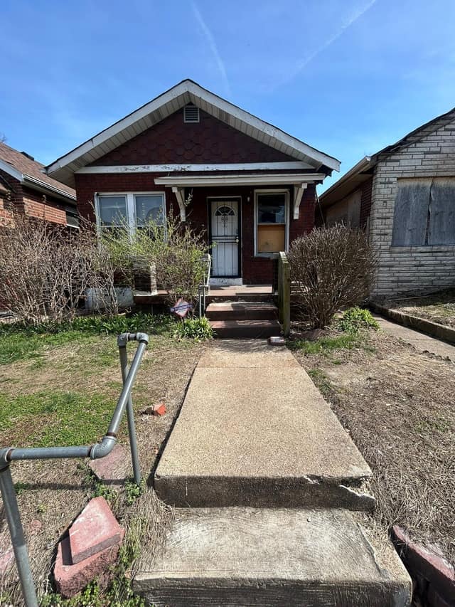 4424 Marcus, St. Louis, MO: owner financed home, photo 1