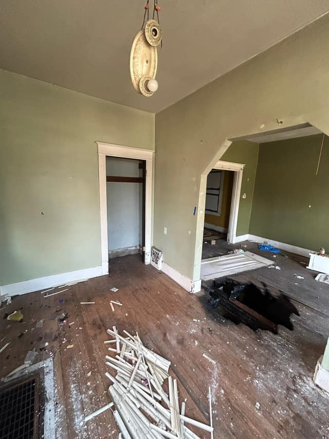 4424 Marcus, St. Louis, MO: owner financed home, photo 6