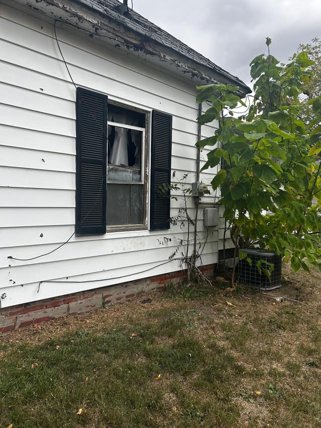 529 N 2nd Street, Witt, IL: owner financed home, photo 5