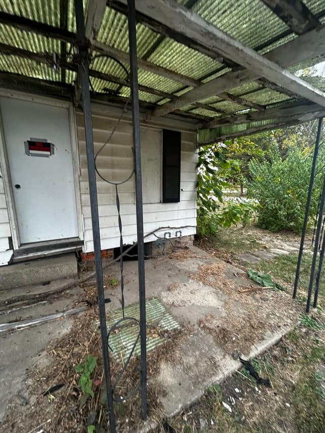 529 N 2nd Street, Witt, IL: owner financed home, photo 13