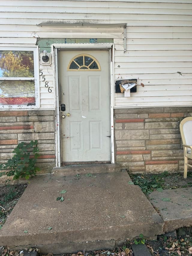 5586 Era Ave, St. Louis, MO: owner financed home, photo 1
