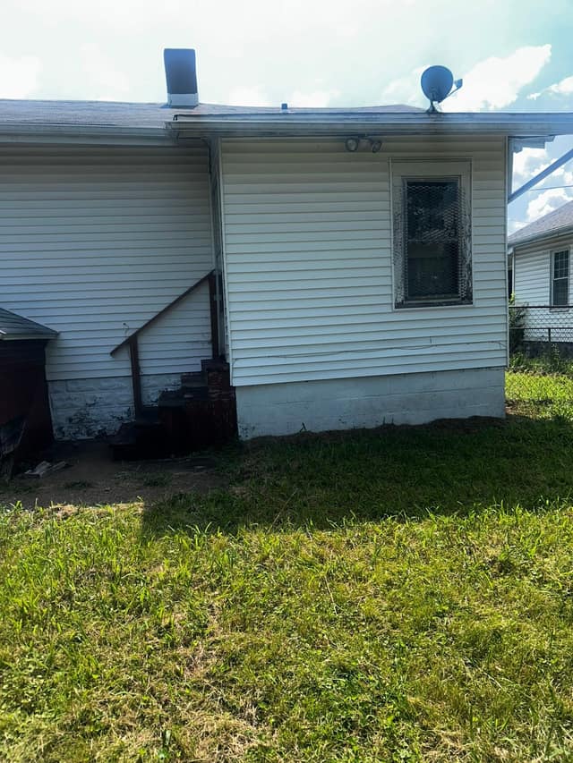 517 N 31st Street, East St. Louis, IL: owner financed home, photo 27