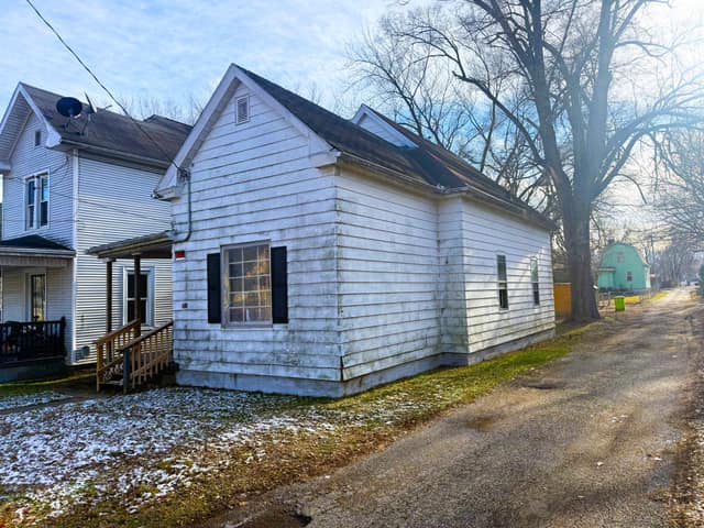 611 Haungs Ave Peoria IL, Peoria, IL: owner financed home, photo 2