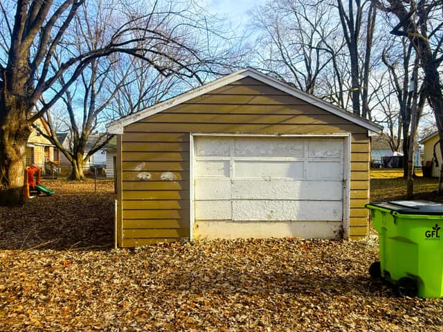 611 Haungs Ave Peoria IL, Peoria, IL: owner financed home, photo 5