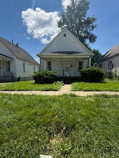 923 W King St, Decatur, IL: owner financed home, photo 1