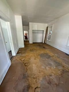 923 W King St, Decatur, IL: owner financed home, photo 9