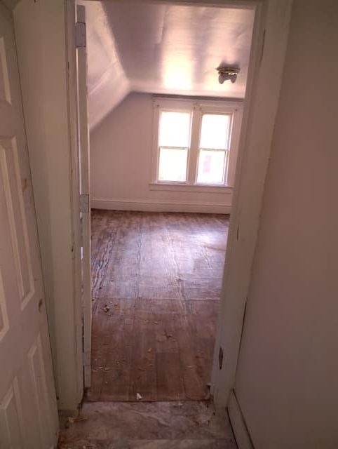 2210 W Wiswall St, Peoria, IL: owner financed home, photo 5