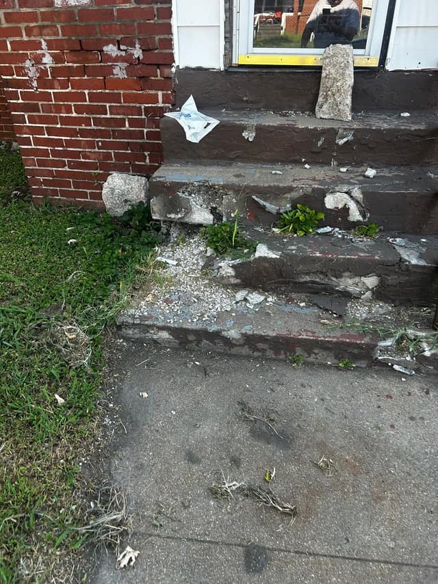 556 Wimmer Pl, East St. Louis, IL: owner financed home, photo 3