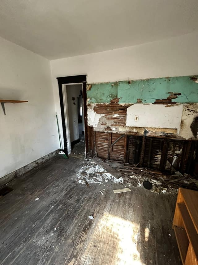 556 Wimmer Pl, East St. Louis, IL: owner financed home, photo 18