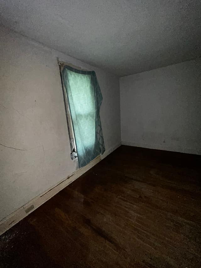 8521 Clifton Ave, St. Louis, MO: owner financed home, photo 5