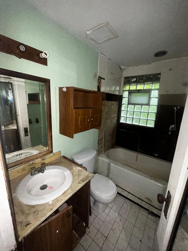 8521 Clifton Ave, St. Louis, MO: owner financed home, photo 9