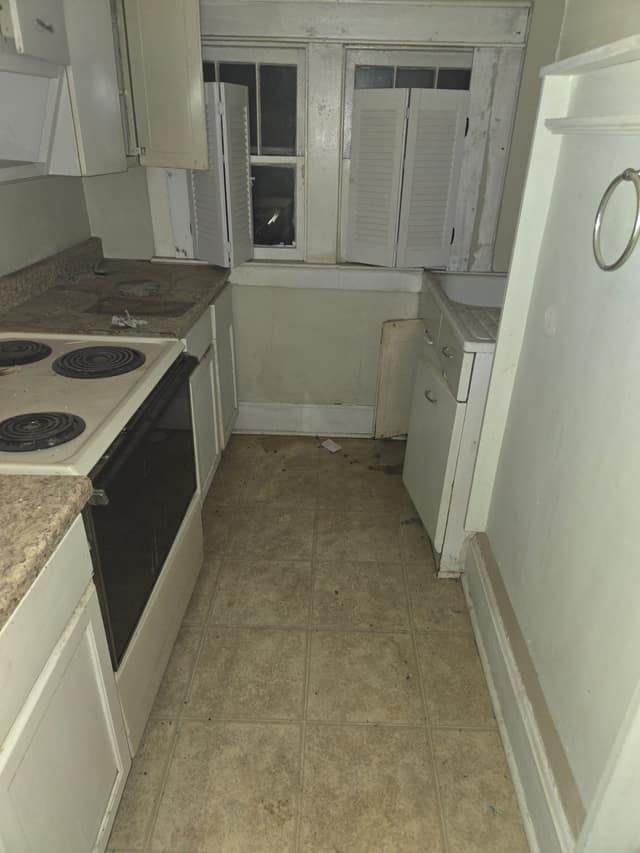 136 Illinois St, East Alton, IL: owner financed home, photo 3