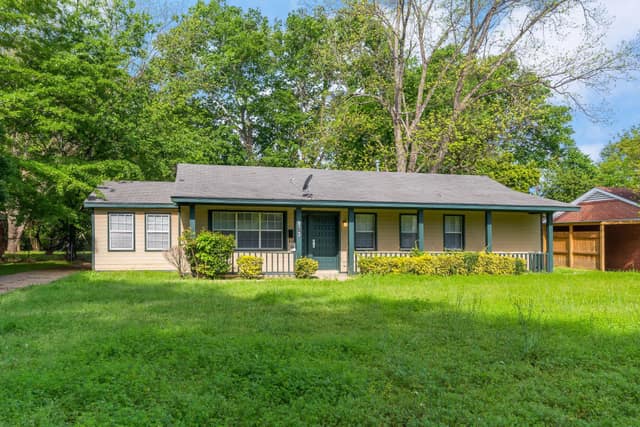 973 Parkwood Court, Montgomery, AL: owner financed home, photo 1