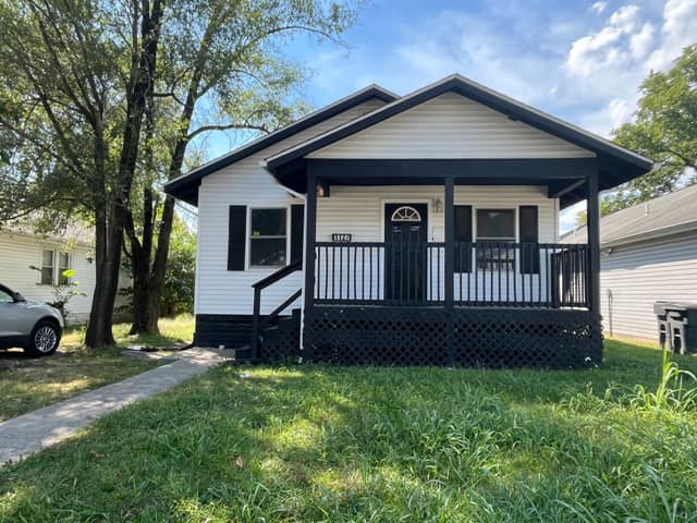 1127 N 45th St , East St Louis, IL: owner financed home, photo 1